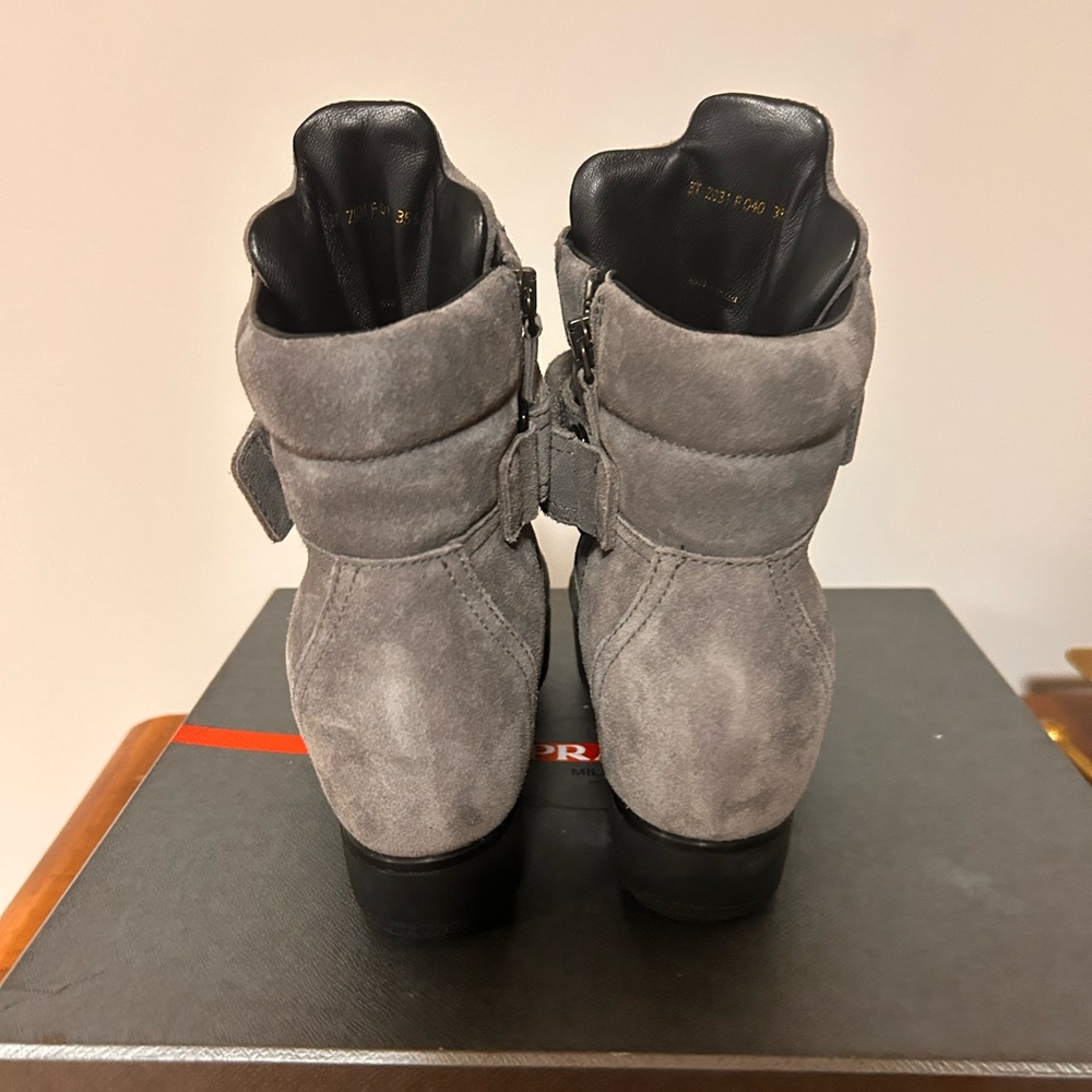 Prada suede Wedge Sneakers Women’s Sz EU 35.5  Hi Top Strap Lace Gray - Picture 6 of 9